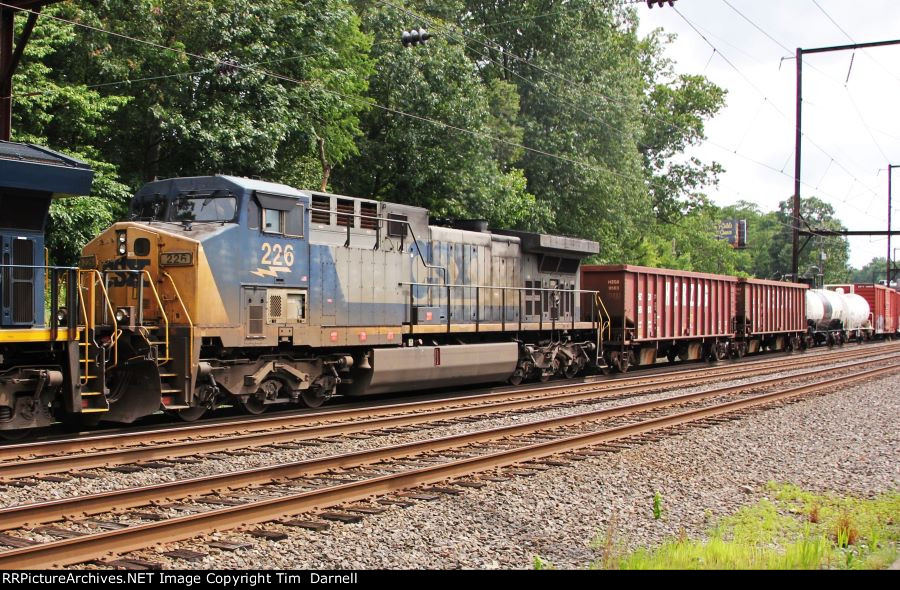 CSX 226 on Q410